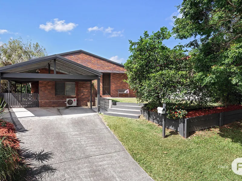 Sensational four-bedroom brick lowset in prime suburb