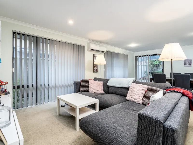 LIFESTYLE LIVING IN WARWICK!