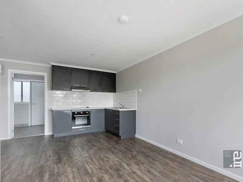 STUDIO APARTMENT - UNFURNISHED