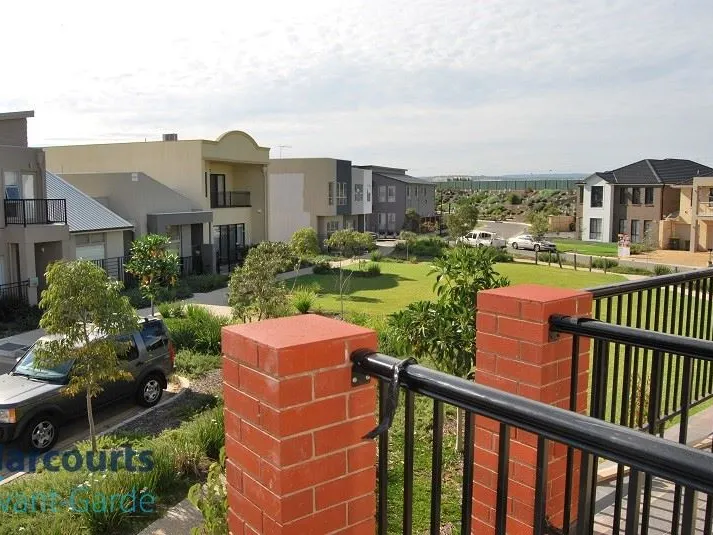 Townhouse in Mawson Lakes