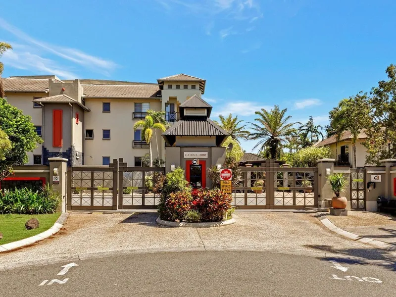 SECURE UNIT IN HIGHLY SOUGHT AFTER COMPLEX