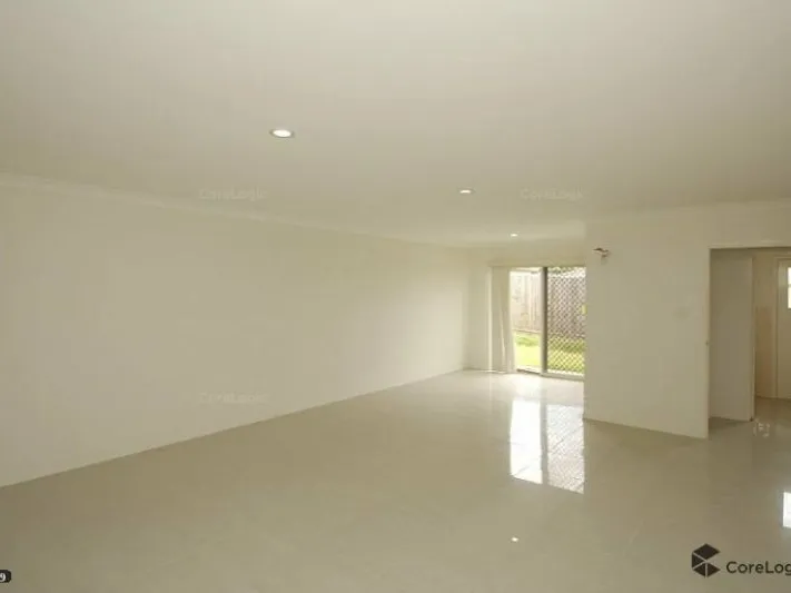 4 bed home with rumpus, 4-2-2