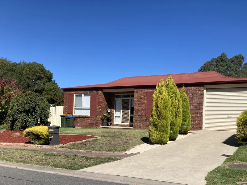 Three Bedroom Colonial Home in Great Location