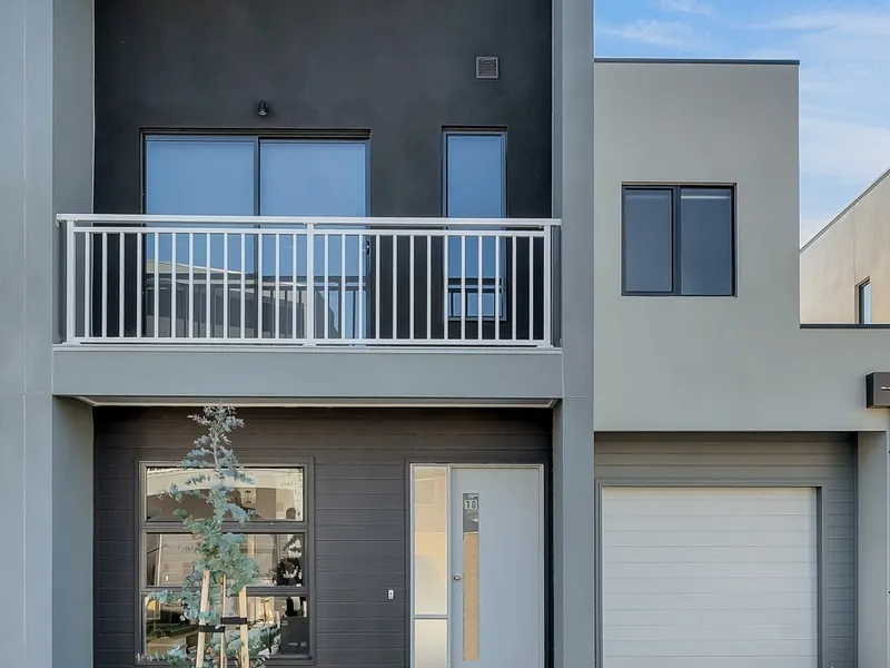 Smart Design Meets Comfort in This Gorgeous Family Home