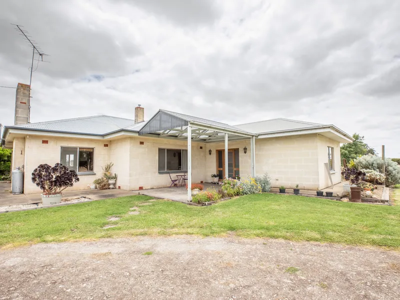 'Oakfield' Quality universal land close to Penola.