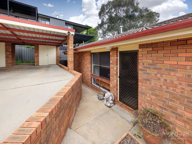 VIEW WED 21st DEC @ 5.30 - 5.50PM