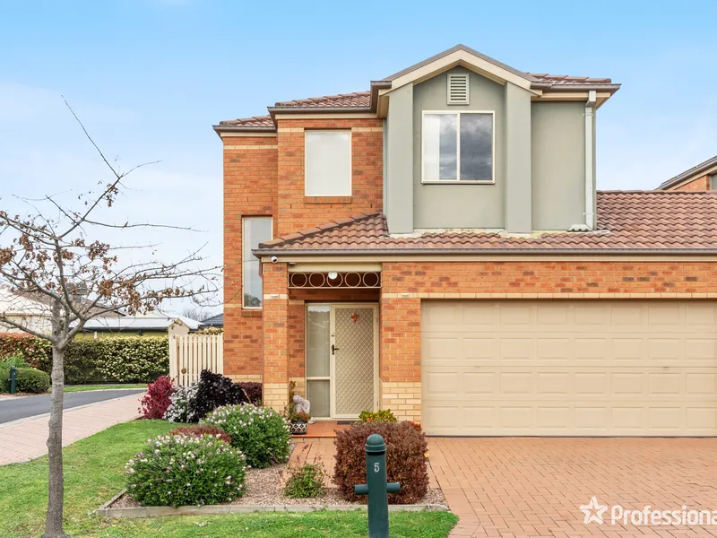 Easy Living in the Heart of Taylors Hill!