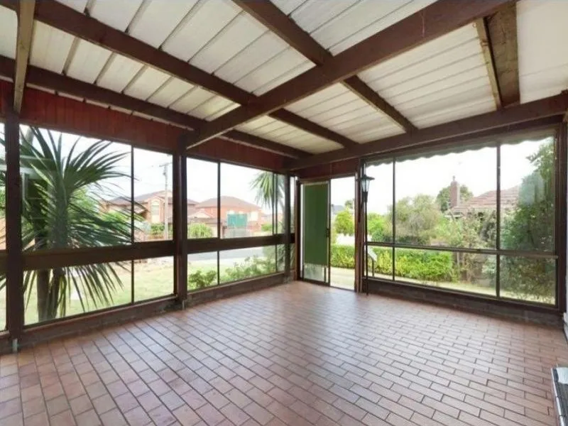 House on spacious land in McKinnon Secondary Collage school zone