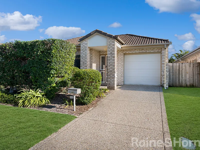 Stylish Cottage Home in Premium Cul-De-Sac