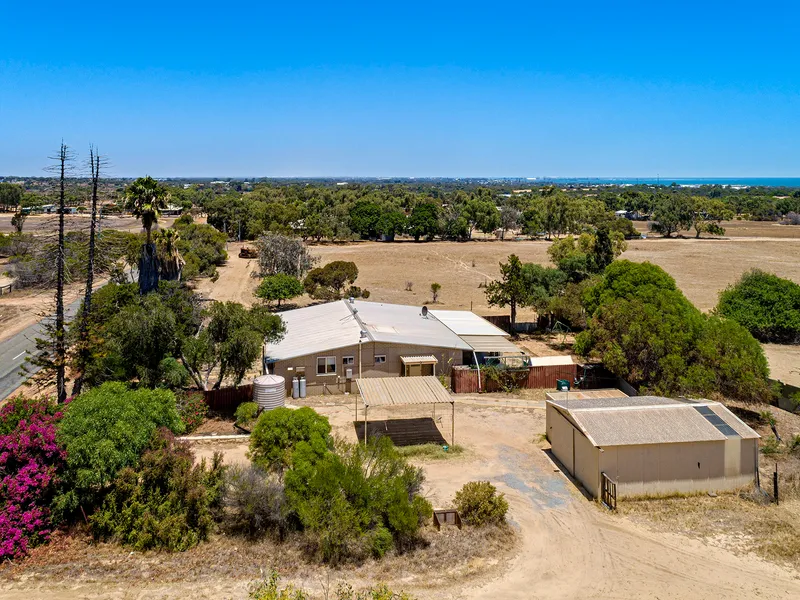 Large land holding in Waggrakine