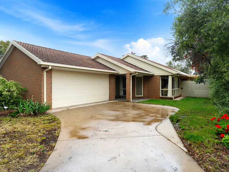 LOW MAINTENANCE FAMILY LIVING!