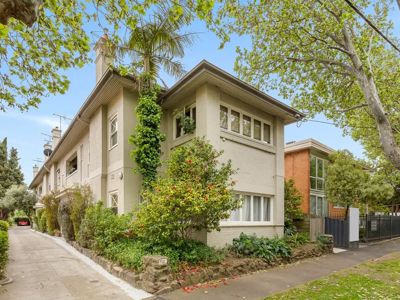 'Tintern' An Art Deco Marvel in Leafy Beauty
