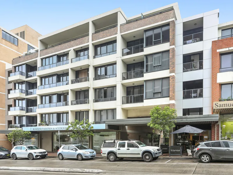 A Stylish Urban Haven in a Lifestyle Hotspot