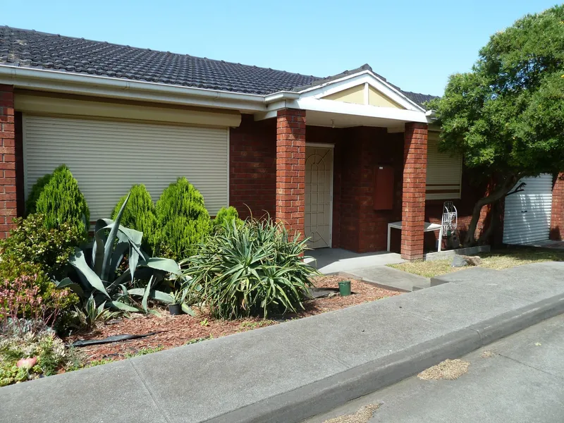 Immaculate 3 Bedroom Plus Study Townhouse