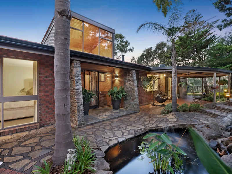 SENSATIONAL FAMILY HOME IN A LEAFY SETTING WITH ABUNDANT SPACE, DISTINCTIVE CHARM AND REMARKABLE FEATURES