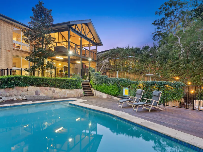 Inviting family sanctuary and expansive entertainer on 1289sqm