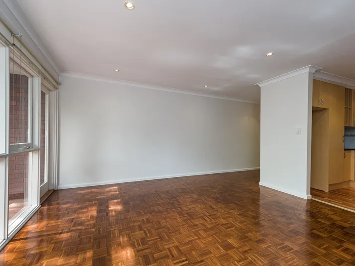 Stylish Two Bedroom Apartment in Great Location