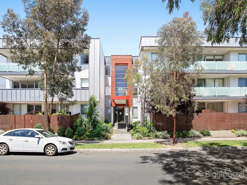 Light and Style with Location Perfection!