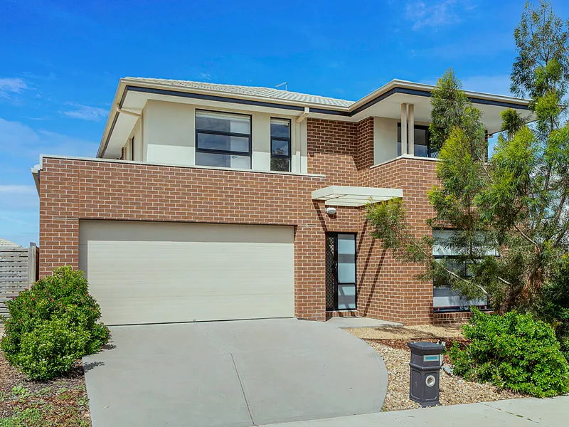 Perfect Modern Double Story Family Living