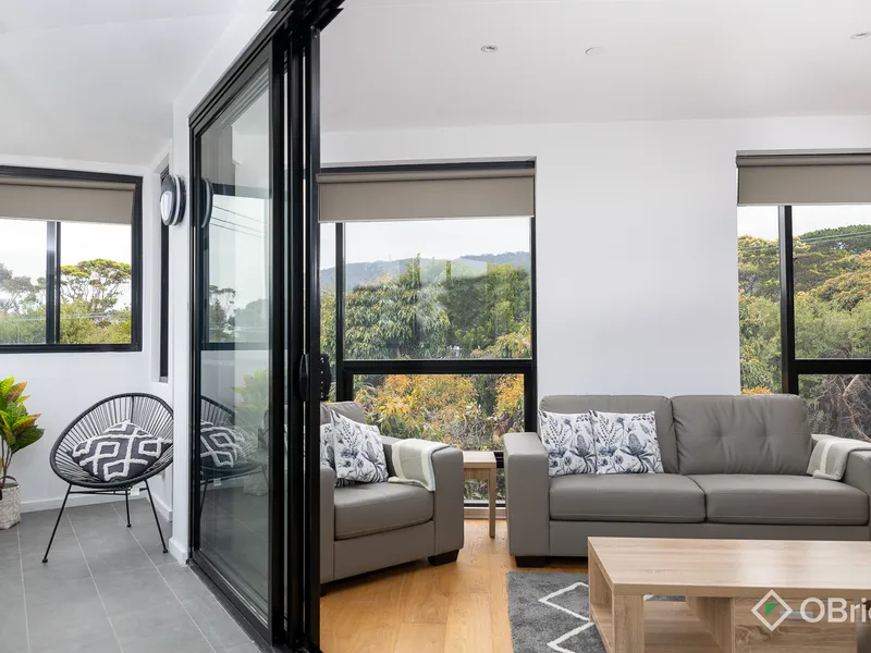 Stunning Beachside Apartment with Unbeatable Location!