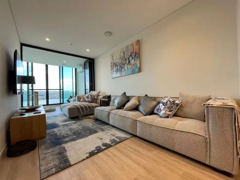 Stunning 1 Bed Apartment for Lease!