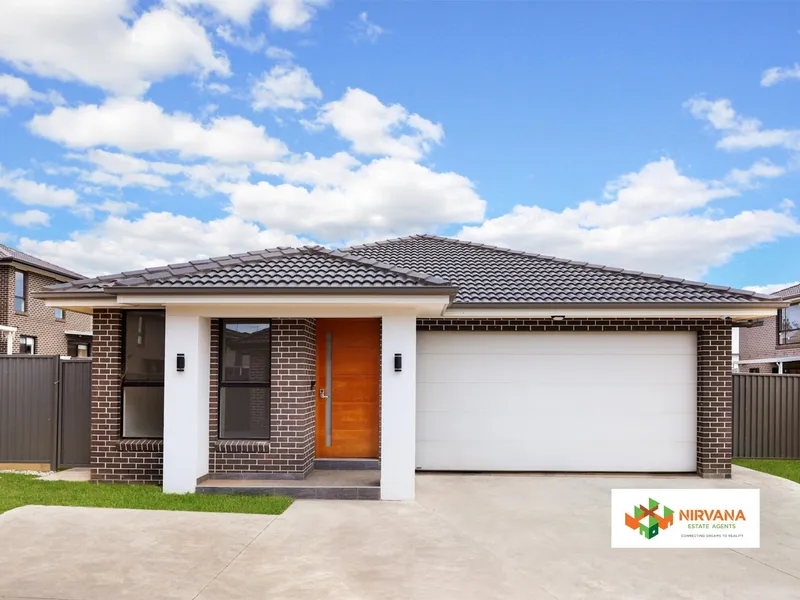 Brand New House in the heart of Riverstone !!