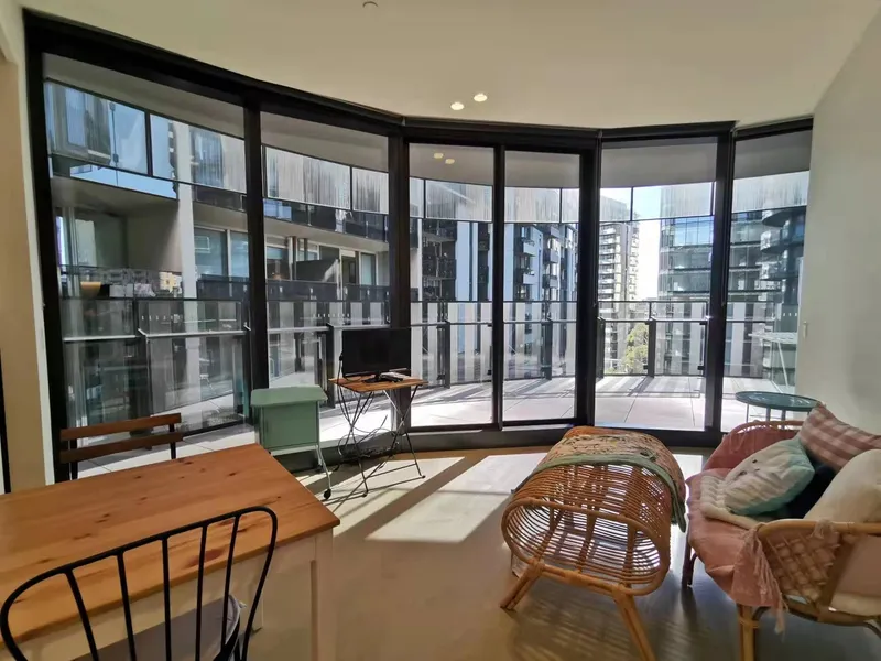 607/243 Toorak Road, South Yarra, 3141 1Bed1Bath1Carpark Fully furnished