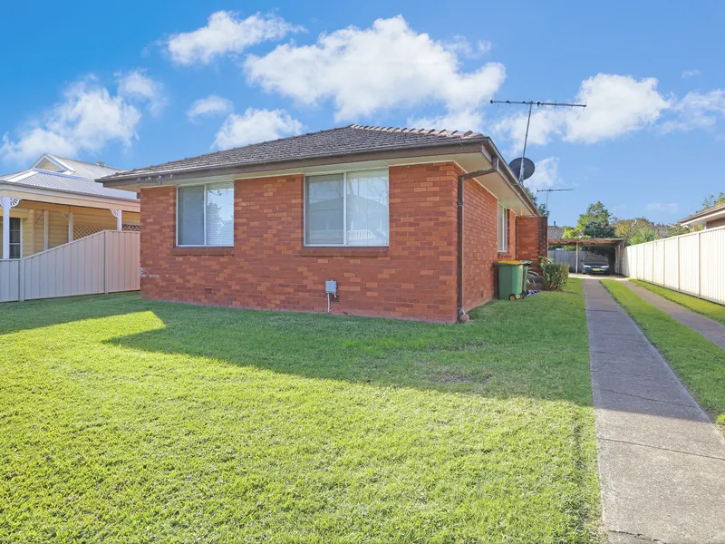 Investment Duplex In Top Location