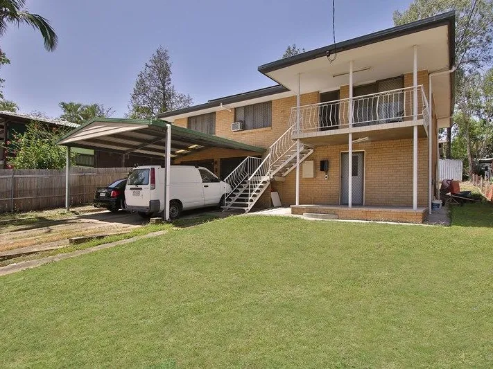 HOT PROPERTY, DUAL LIVING AT ITS BEST!!