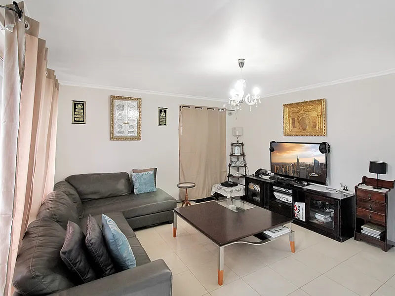 724sqm CORNER BLOCK Perfect First Home or investment!!