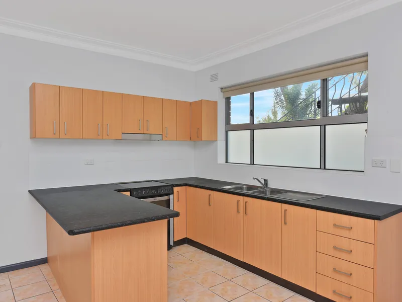 Beautifully Renovated Duplex.