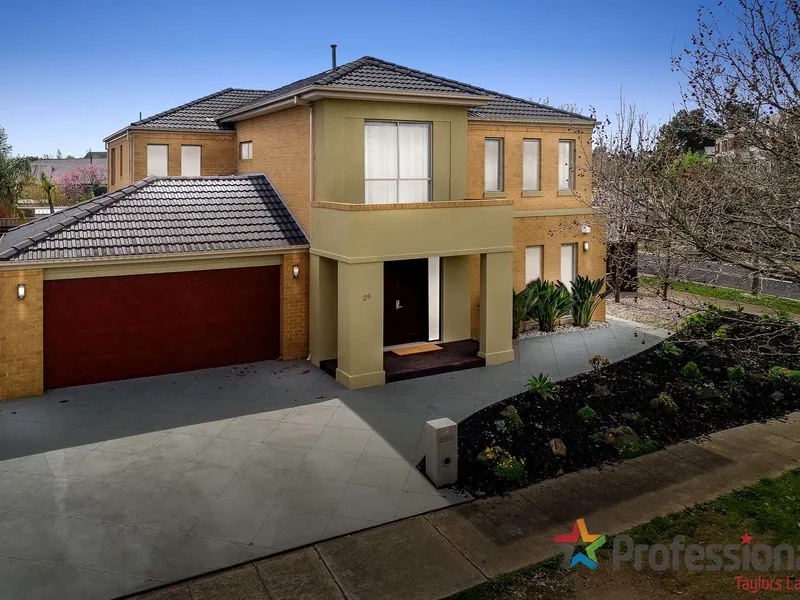 Grand, Spacious & Modern set in the Premium ''Oakwood Estate''!