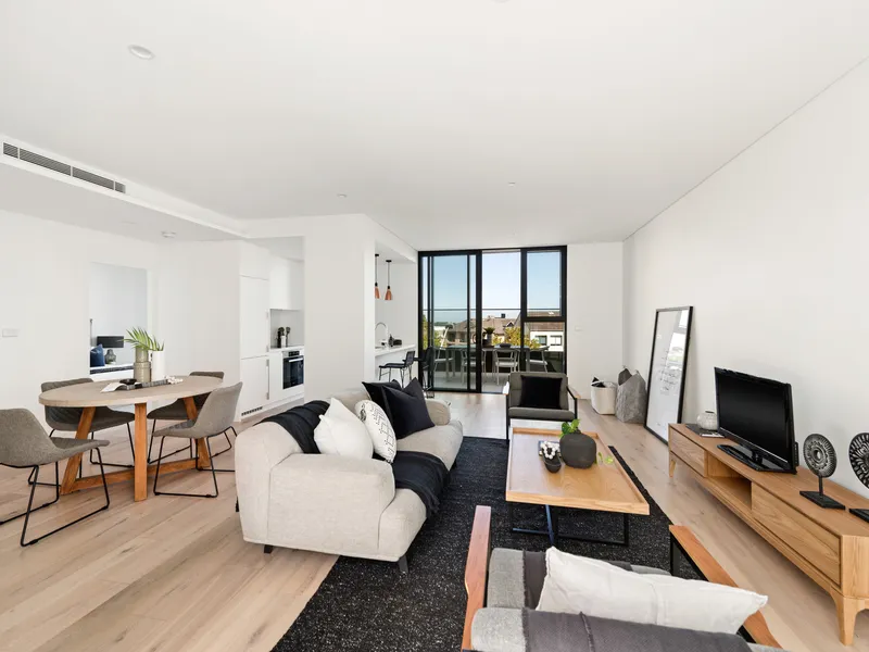 Near new luxury apartment in the heart of Cremorne