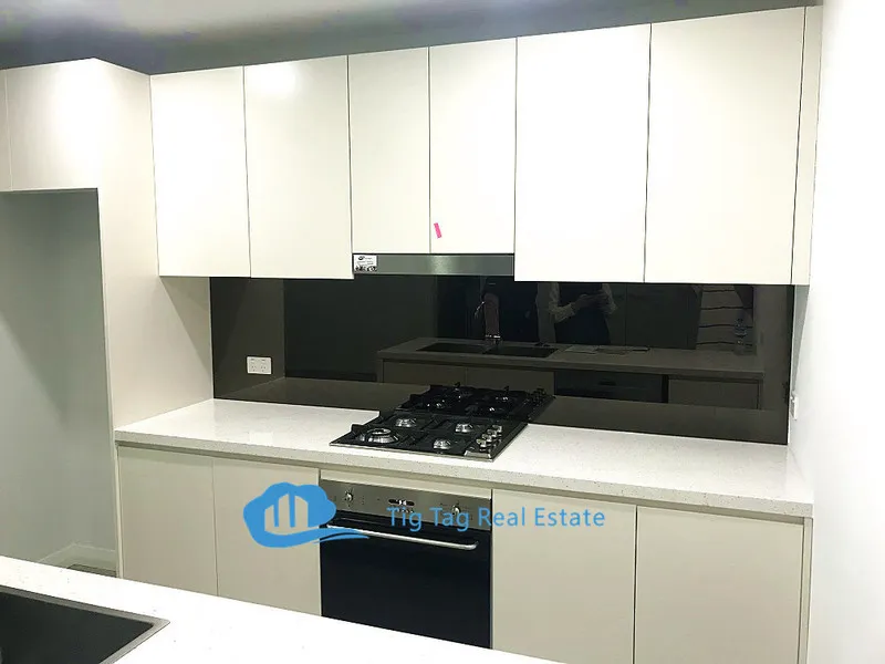 Ground Floor Two Bedroom Apartment in Rosebery