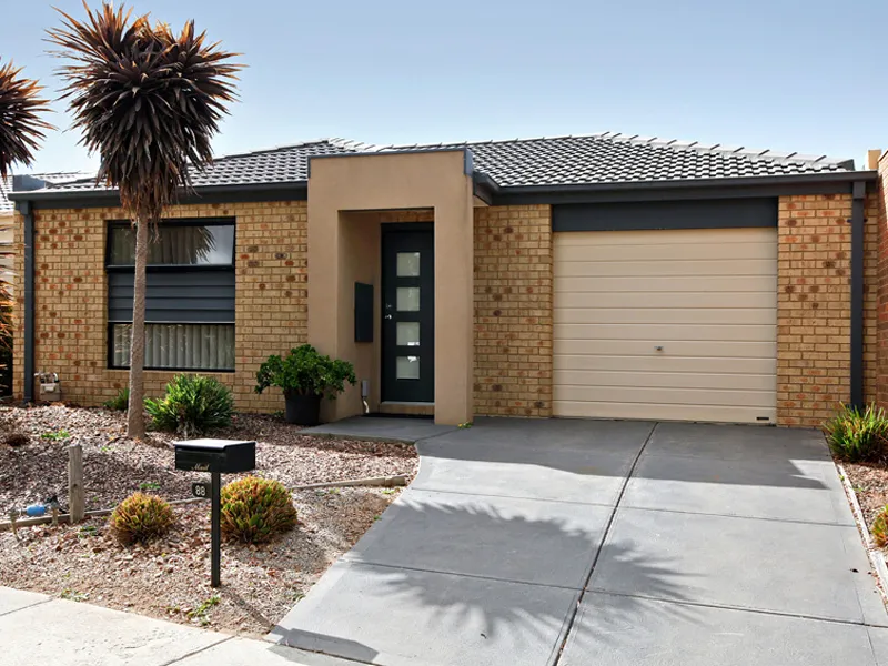 Classic 3Br Home in Tarneit!