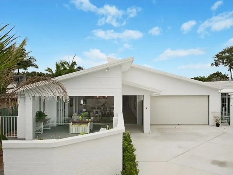 Fully Furnished Vogue Style Living in Private Settings