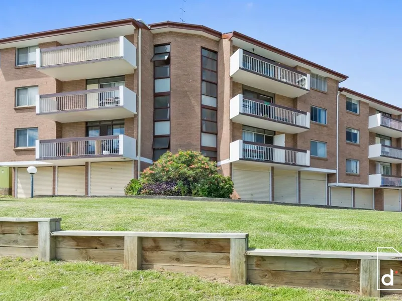 RENOVATED TWO BEDROOM CENTRAL UNIT