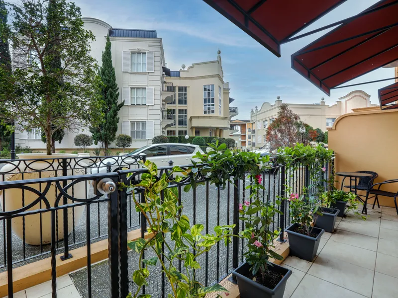 Ground Floor Apartment With Private Courtyard
