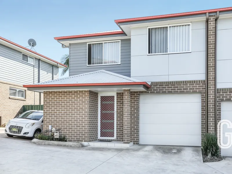 Modern Townhouse in a Well-Connected Location