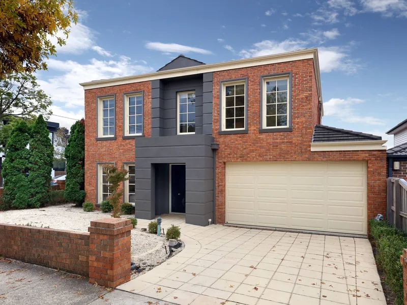 Elegant Living With A Prestigious Address