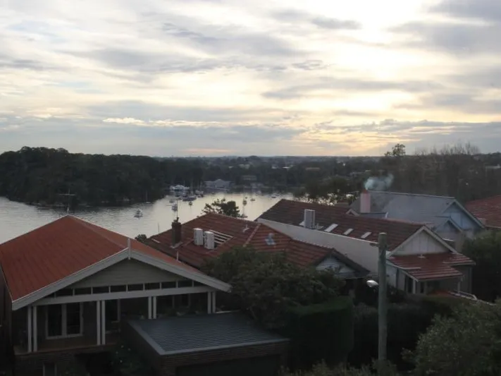 FULLY FURNISHED - AMAZING LOCATION