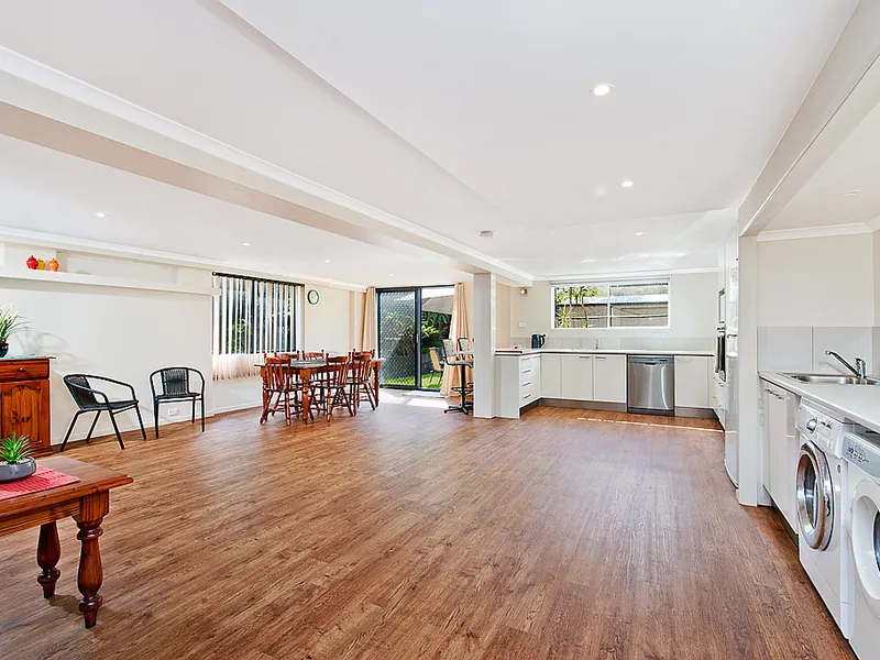 FAMILY HOME IN CENTRAL LOCATION