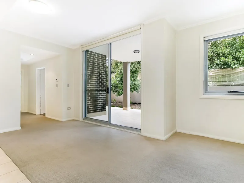 1 Bedroom Apartment with Spacious Courtyard