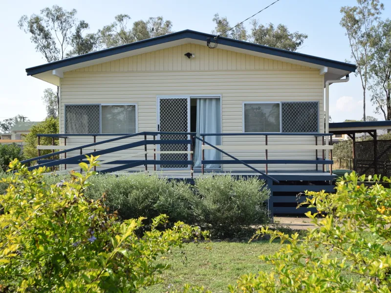 Neat and Tidy Home on Large Block