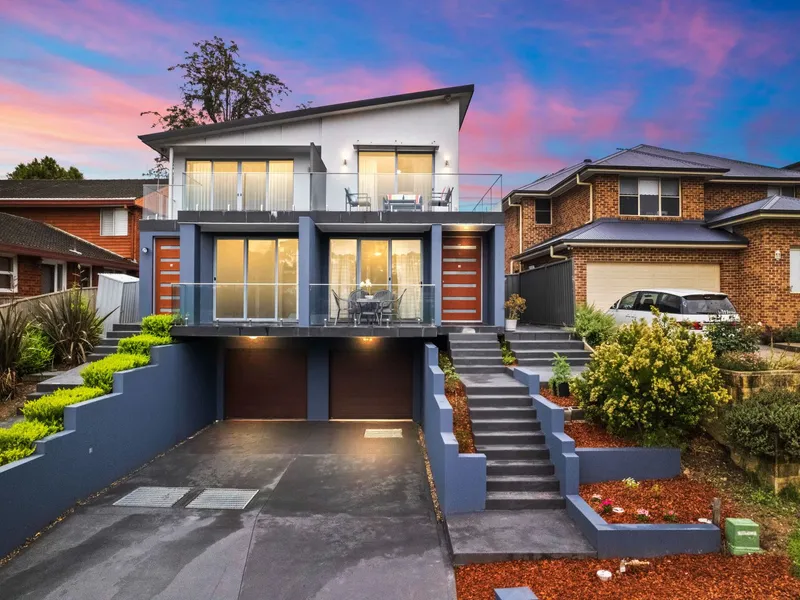 Large family residence capturing generous City view, a walk to schools, rail and shops