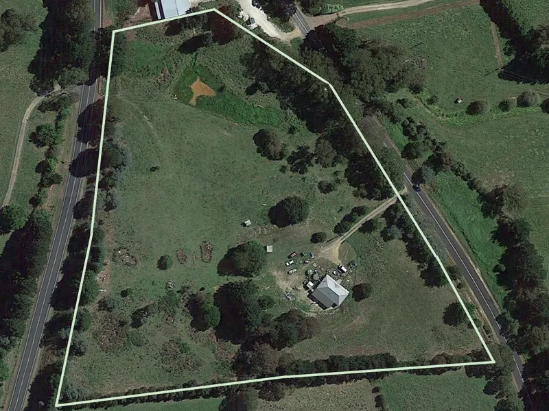 Just under 8 acres of level to gently sloping land - only 9 minutes to Bong Bong St Bowral