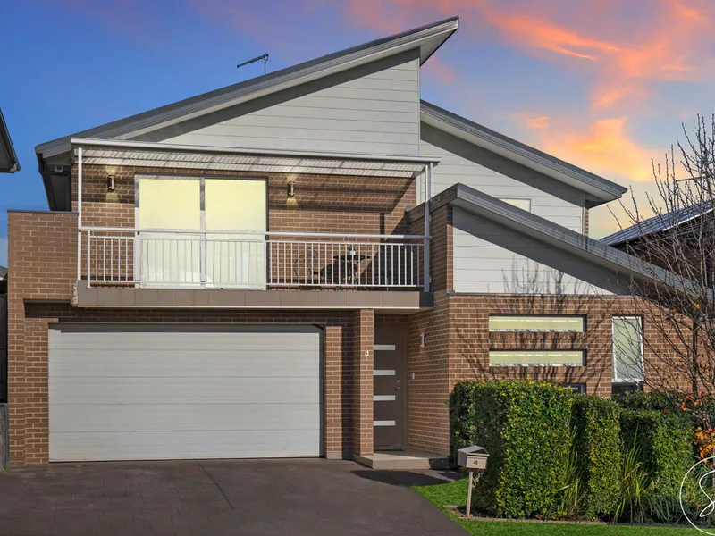 IMMACULATE DOUBLE STOREY HOME IN THE HEART OF KELLYVILLE