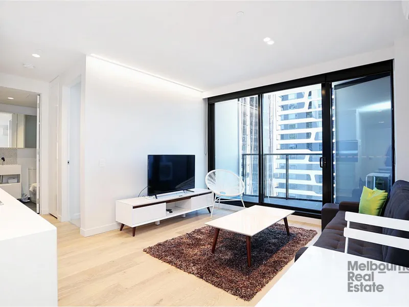 In the Spotlight at Lighthouse! High Rental Yield!