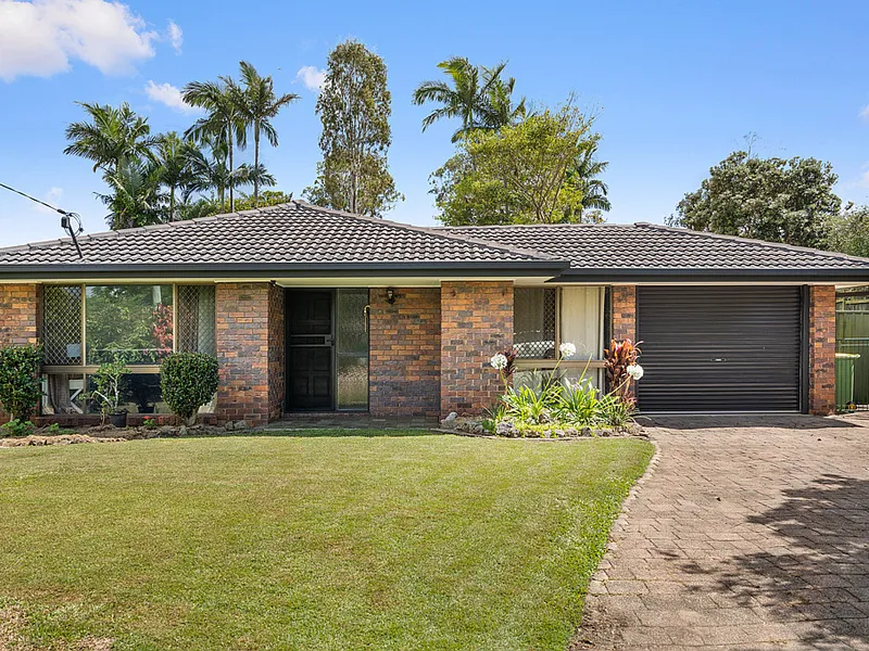 Renovated! Cul-De-Sac Location!