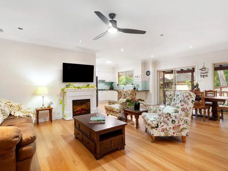 Freshly presented residence for modern living